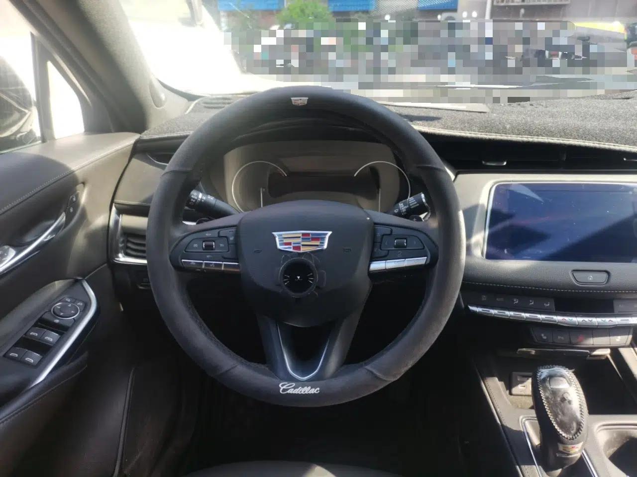 Cadillac XT4 2021 28T Two-Wheel Drive Leading Version — миниатюра 11