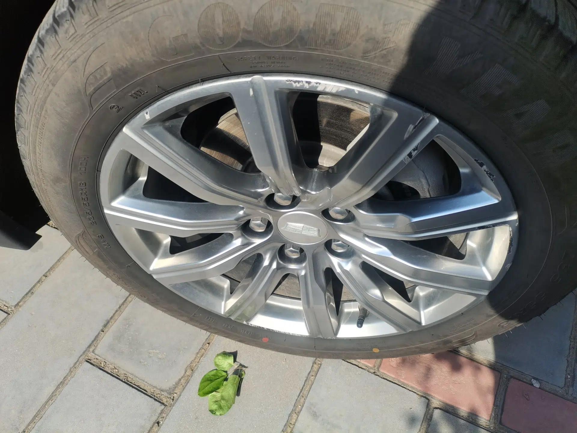 Cadillac XT4 2021 28T Two-Wheel Drive Leading Version — миниатюра 8