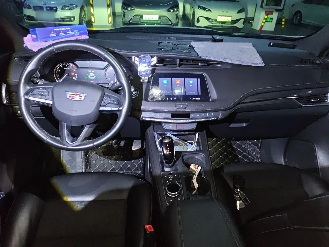 Cadillac XT4 2020 Revised Version 28T Two-Wheel Drive Leading Edition — миниатюра 10