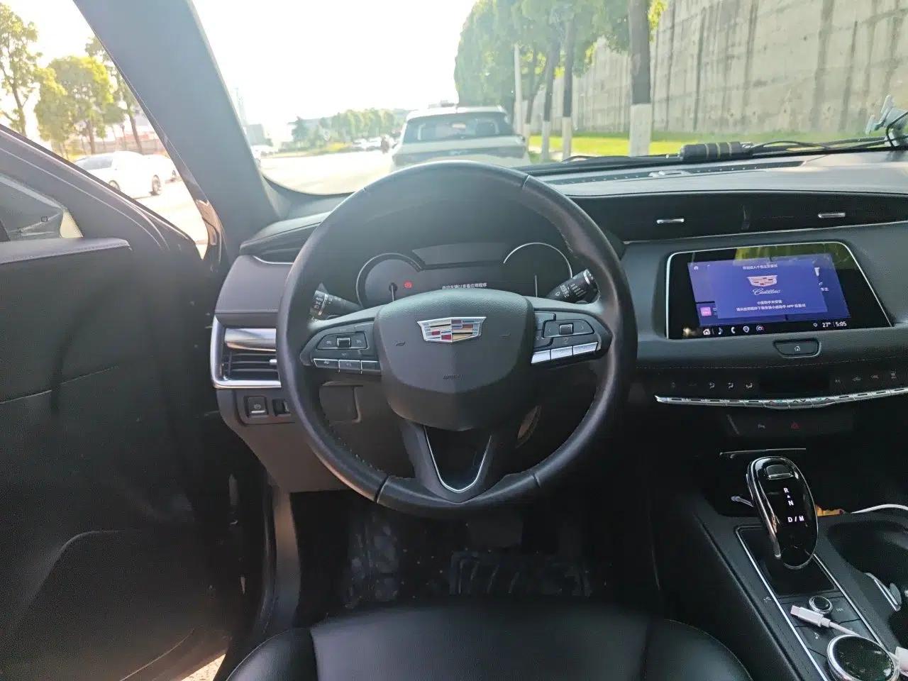 Cadillac XT4 2022 28T Two-Wheel Drive Fashion Edition — миниатюра 11