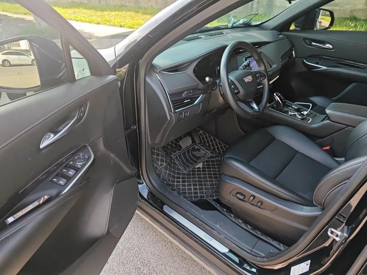 Cadillac XT4 2022 28T Two-Wheel Drive Fashion Edition — миниатюра 17