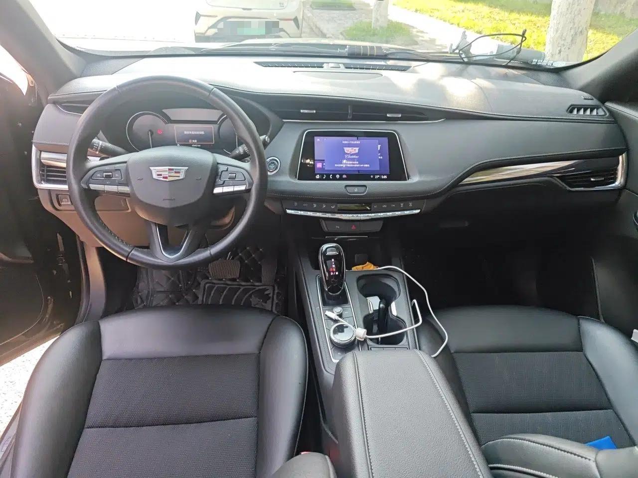 Cadillac XT4 2022 28T Two-Wheel Drive Fashion Edition — миниатюра 10