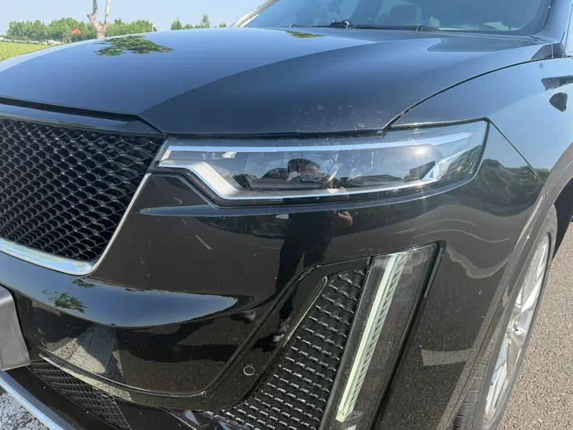 Cadillac XT6 2020 28T Six-Seater Luxury Sporty Enjoy-the-Comfort Safety Edition — миниатюра 3