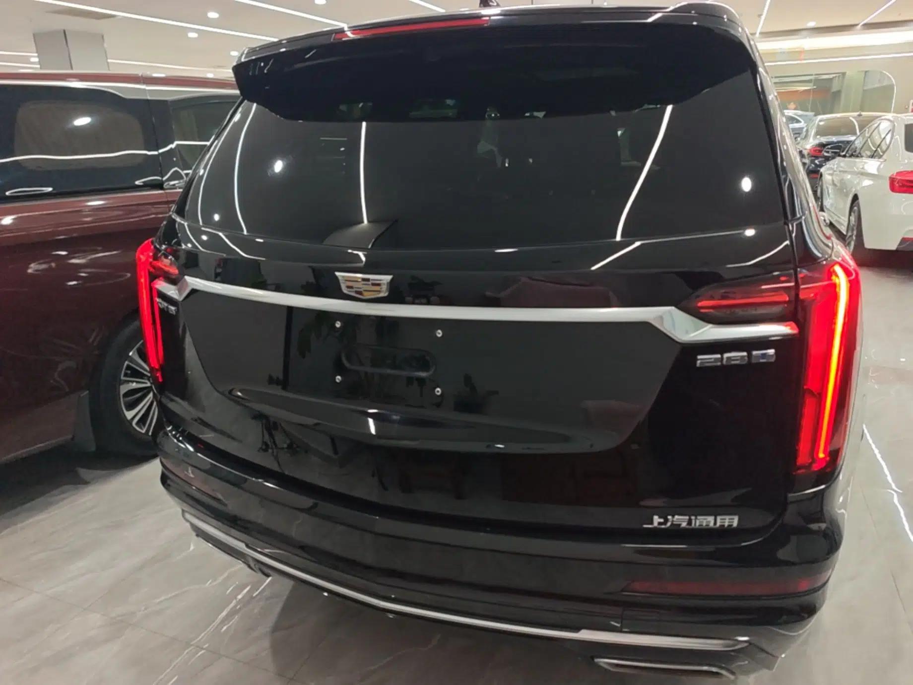 Cadillac XT6 2022 2.0T Six-Seater Two-Wheel-Drive Luxury Version — миниатюра 5