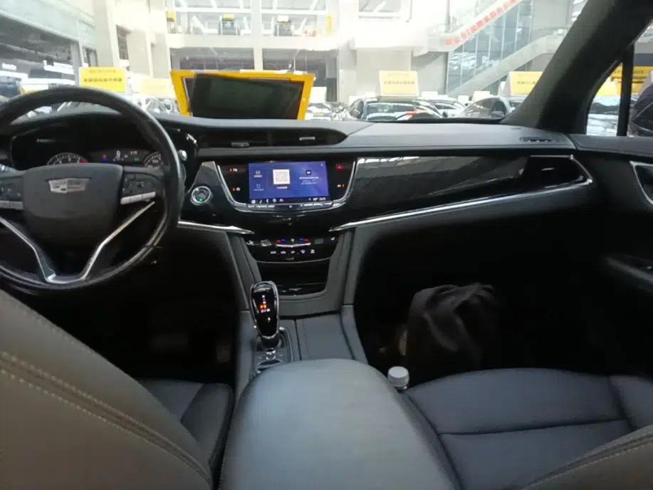 Cadillac XT6 2021 2.0T 6-Seater Two-Wheel Drive Luxury Version — миниатюра 12