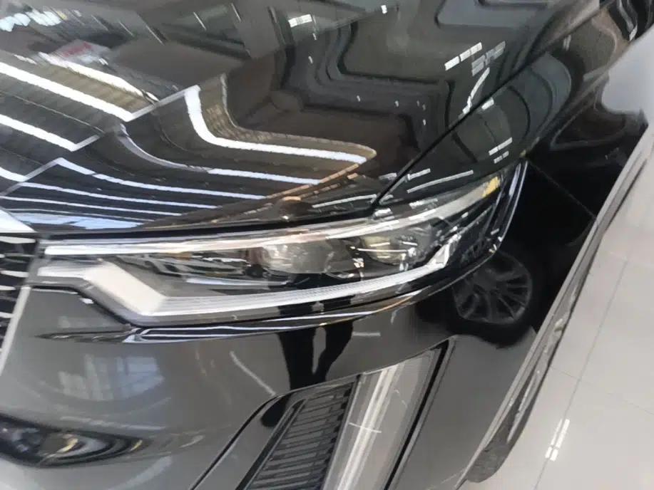 Cadillac XT6 2021 2.0T 6-Seater Two-Wheel Drive Luxury Version — миниатюра 5