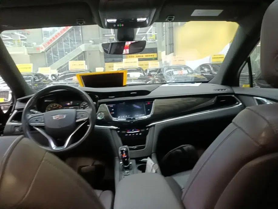 Cadillac XT6 2020 Revised Version 28T Six-Seater Luxury Edition — миниатюра 12