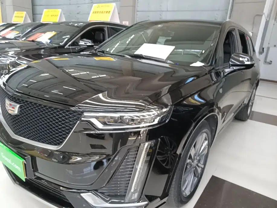 Cadillac XT6 2020 28T Six-Seater Luxury Sporty Enjoy-the-Comfort Safety Edition — миниатюра 1