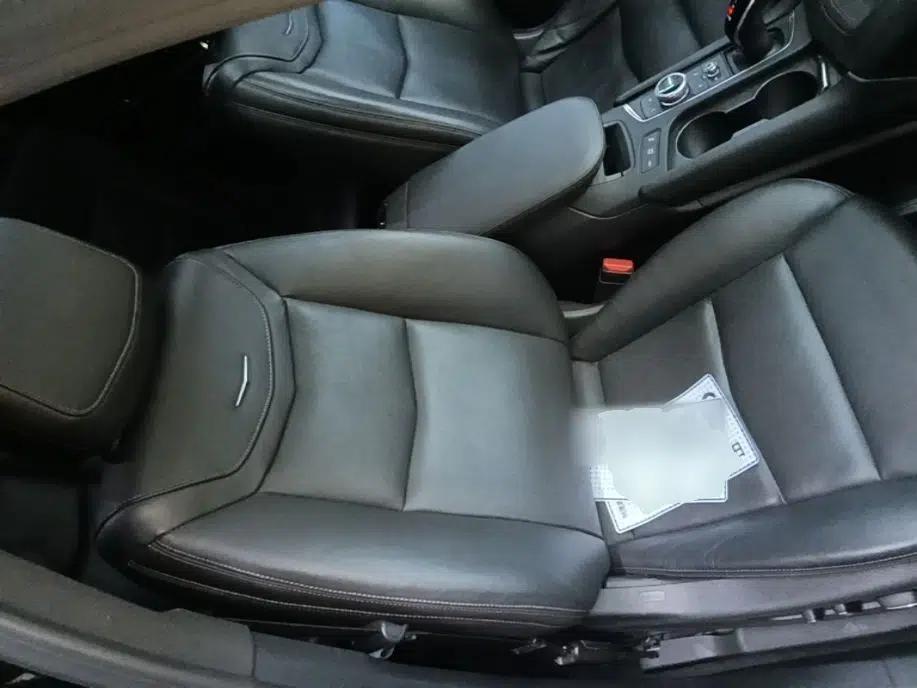 Cadillac XT6 2020 28T Six-Seater Luxury Sporty Enjoy-the-Comfort Safety Edition — миниатюра 23