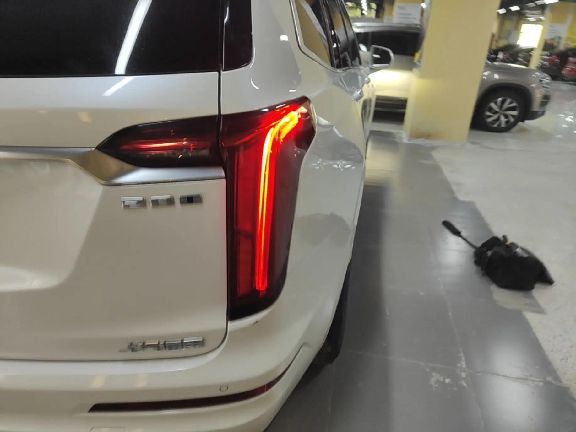 Cadillac XT6 2020 28T 7-Seater Four-Wheel Drive Luxury Version — миниатюра 7