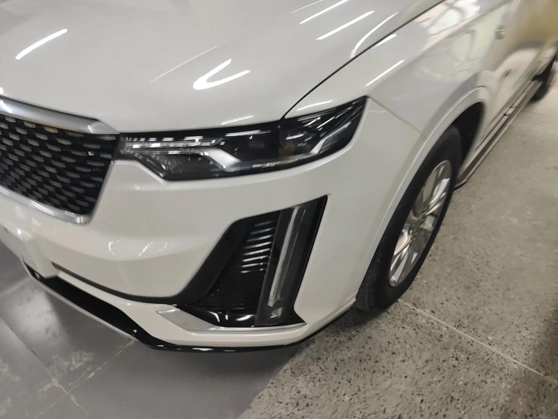 Cadillac XT6 2020 28T 7-Seater Four-Wheel Drive Luxury Version — миниатюра 9