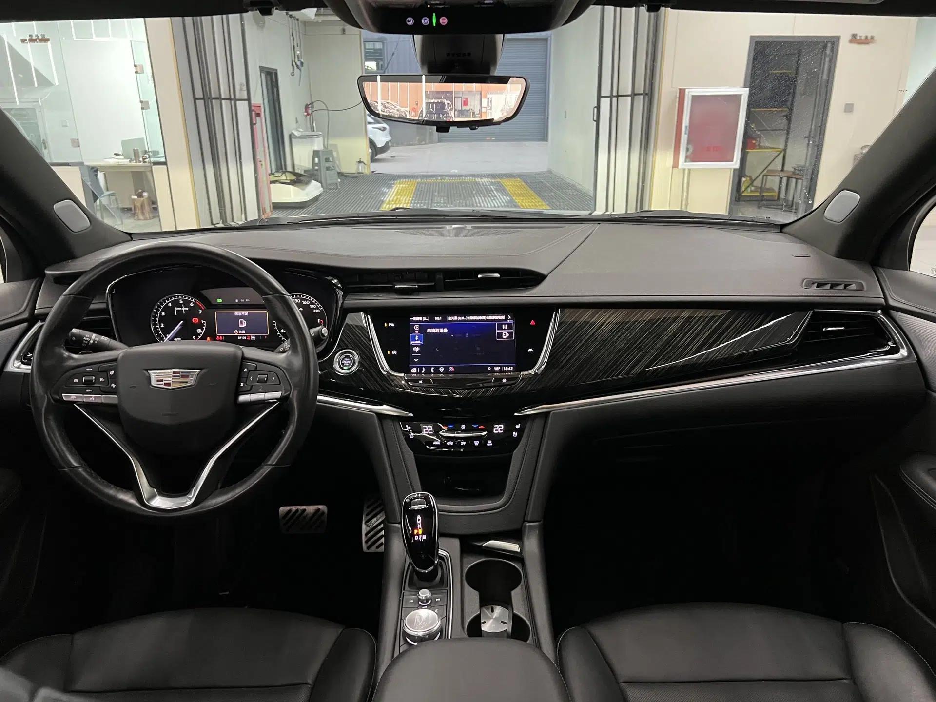Cadillac XT6 2022 2.0T Six-Seater Four-Wheel Drive Luxury Version — миниатюра 11