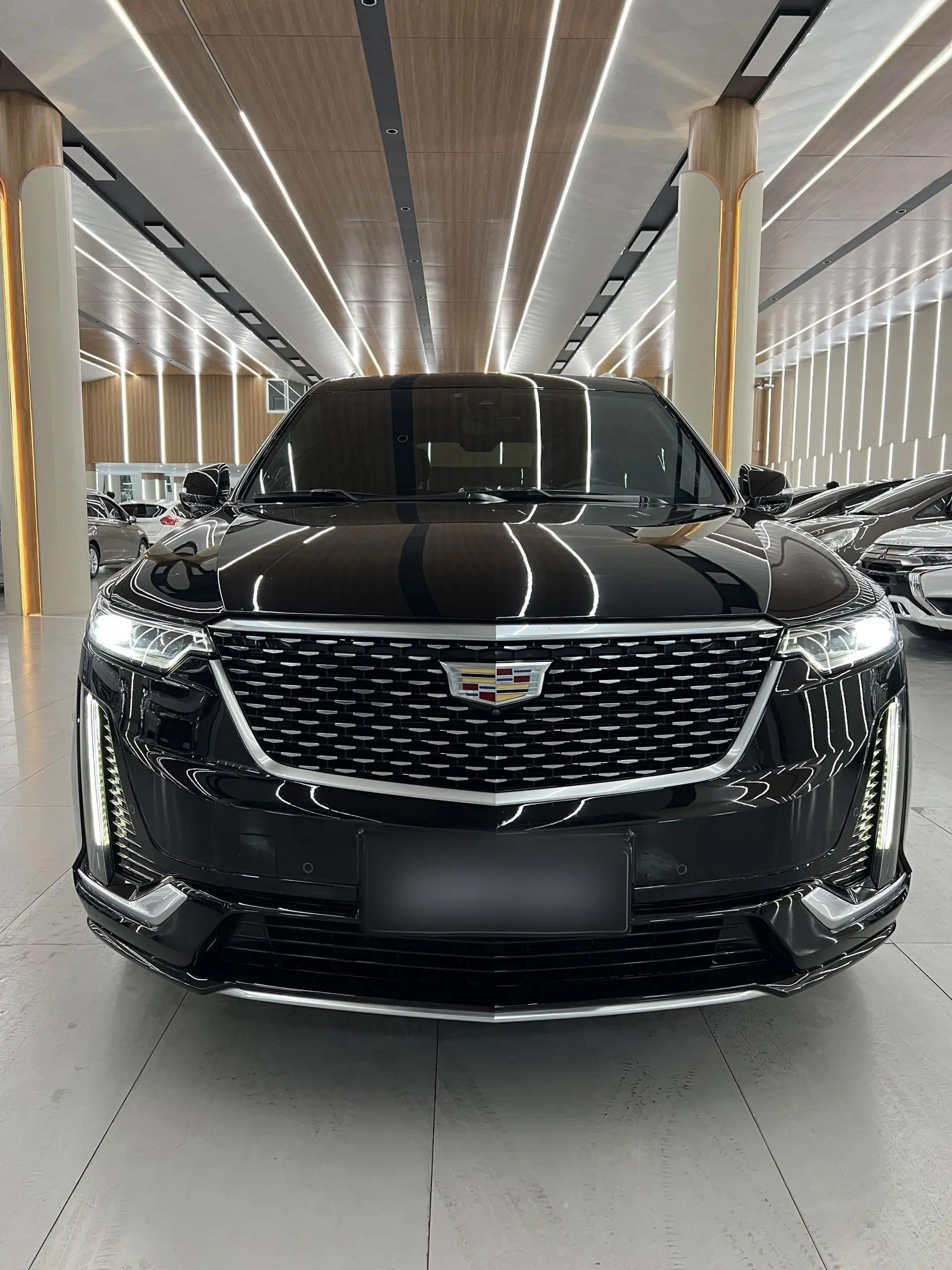 Cadillac XT6 2022 2.0T Six-Seater Four-Wheel Drive Luxury Version — миниатюра 3
