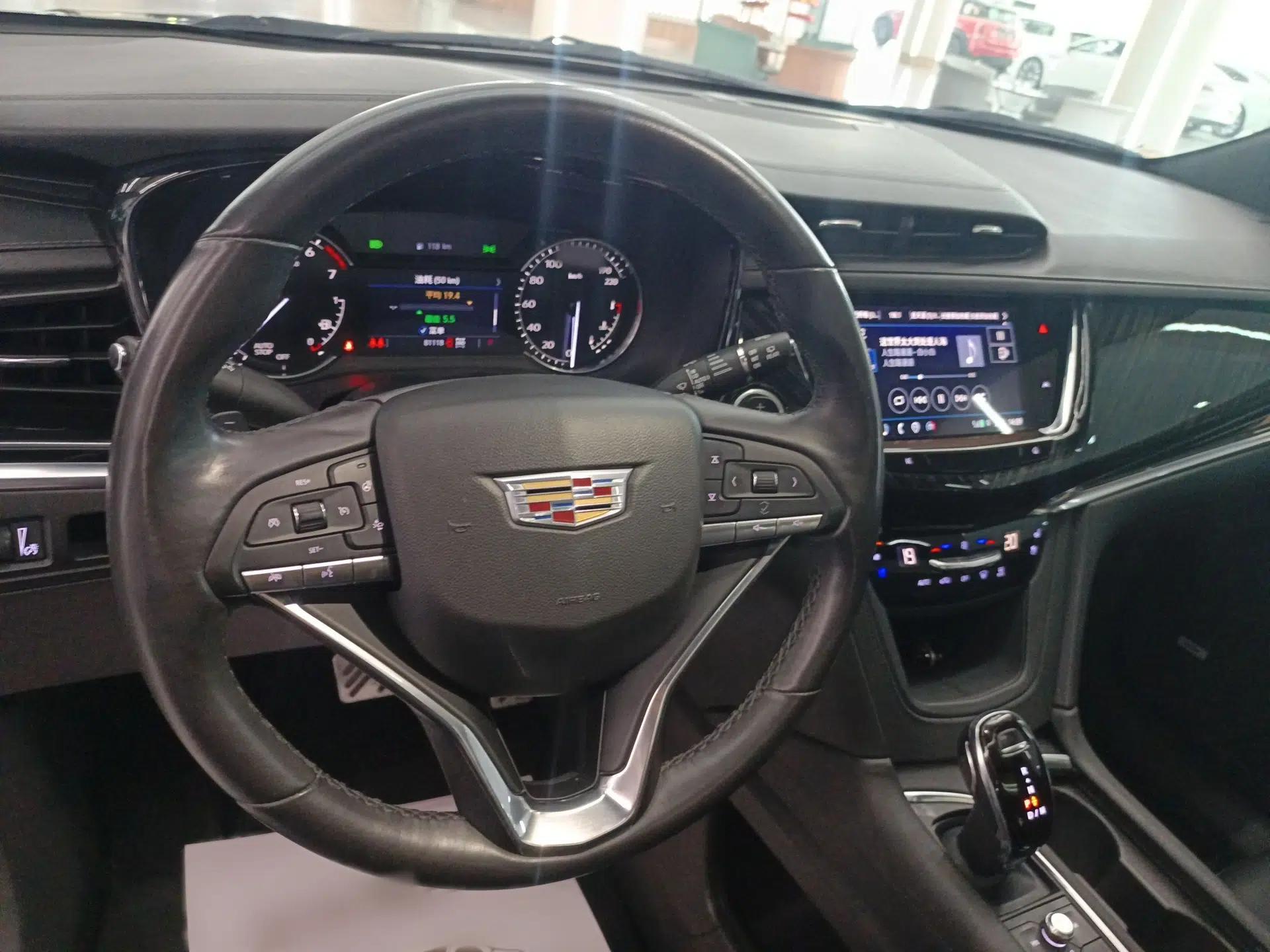 Cadillac XT6 2022 2.0T Six-Seater Four-Wheel Drive Luxury Version — миниатюра 7