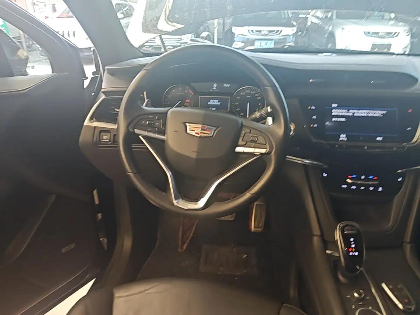 Cadillac XT6 2020 28T Six-Seater Luxury Sporty Enjoy-the-Comfort Safety Edition — миниатюра 14