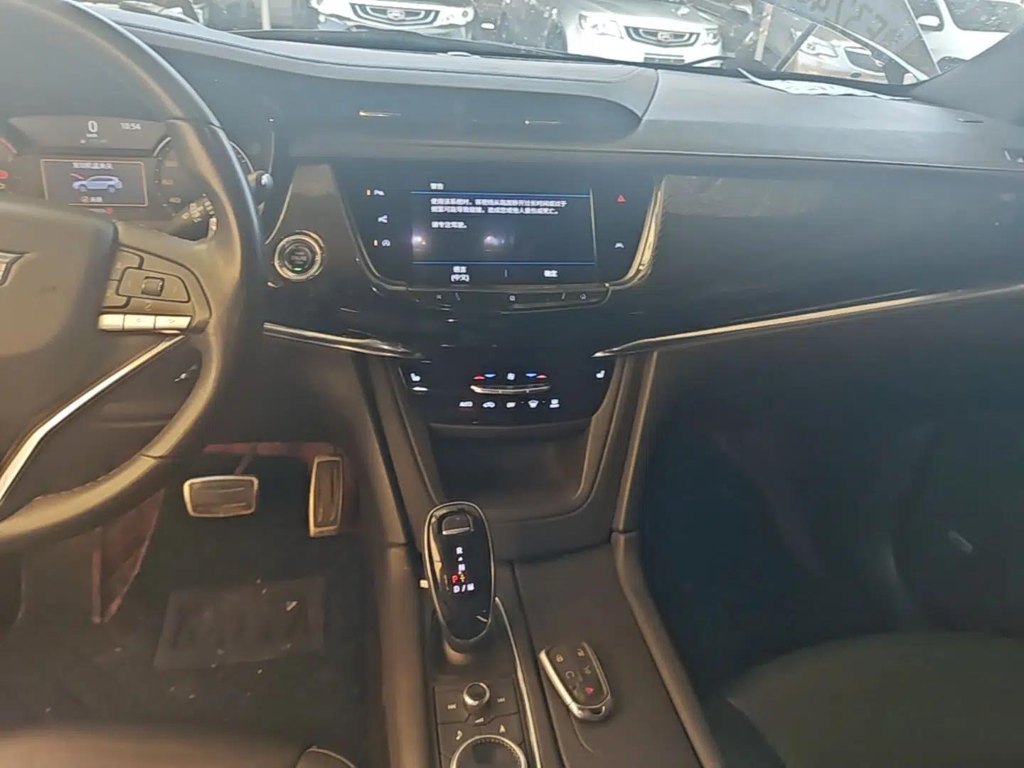 Cadillac XT6 2020 28T Six-Seater Luxury Sporty Enjoy-the-Comfort Safety Edition — миниатюра 16