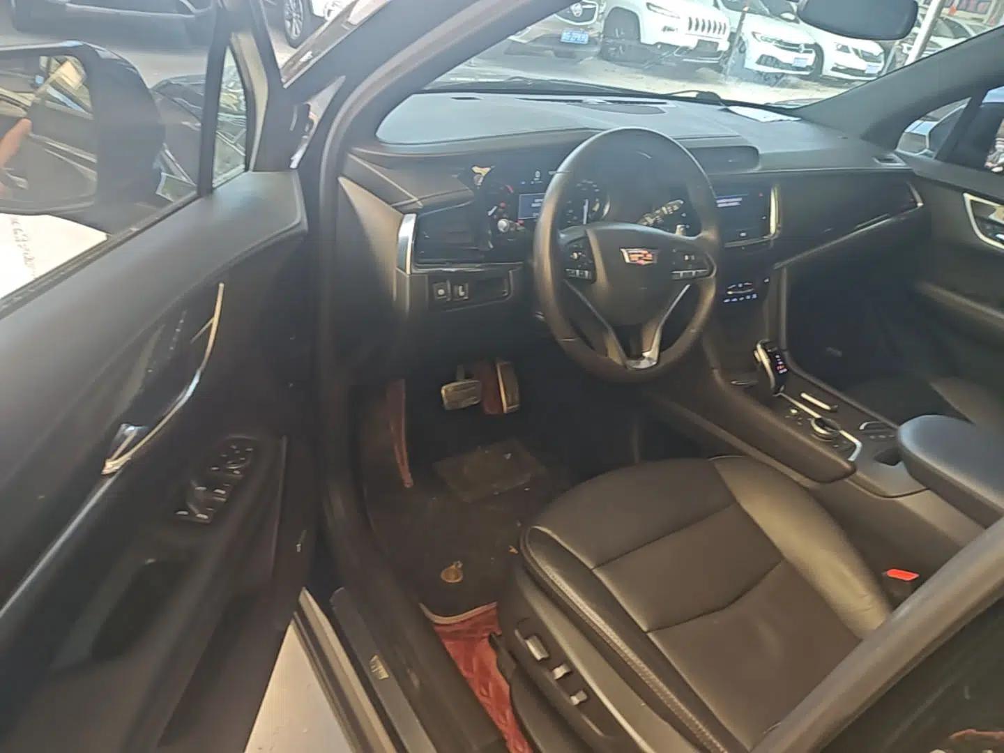 Cadillac XT6 2020 28T Six-Seater Luxury Sporty Enjoy-the-Comfort Safety Edition — миниатюра 19