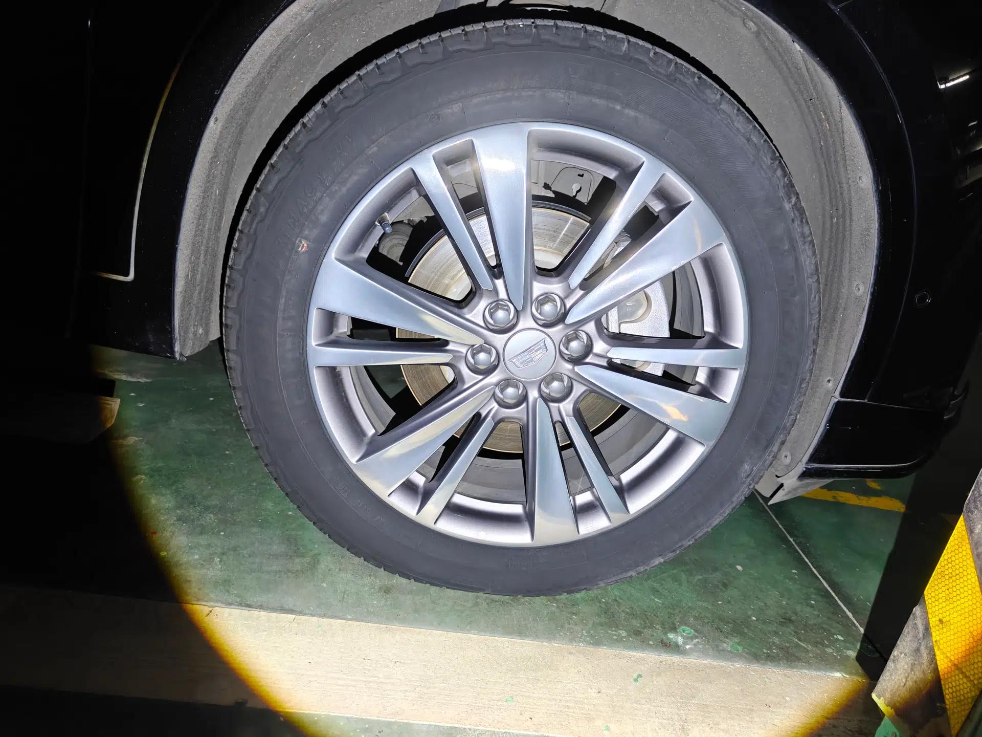 Cadillac XT6 2020 28T Six-Seater Four-Wheel-Drive Luxury Version — миниатюра 8