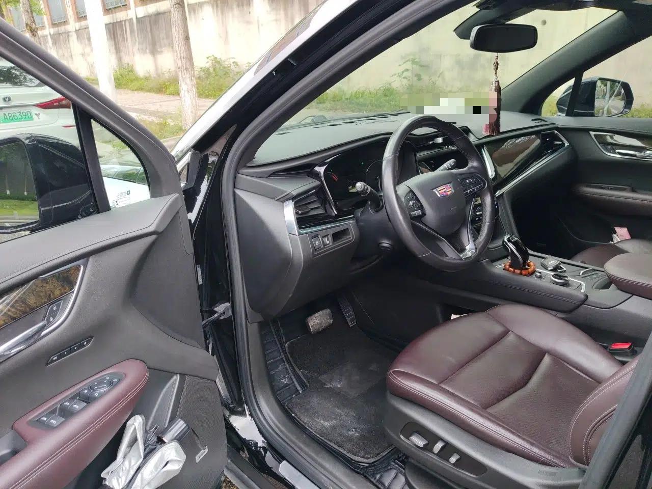 Cadillac XT6 2021 2.0T Six-Seater Four-Wheel-Drive Luxury Version — миниатюра 17