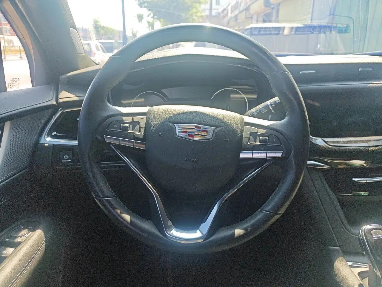 Cadillac XT6 2021 28T Six-Seater Four-Wheel-Drive Luxury Version — миниатюра 11