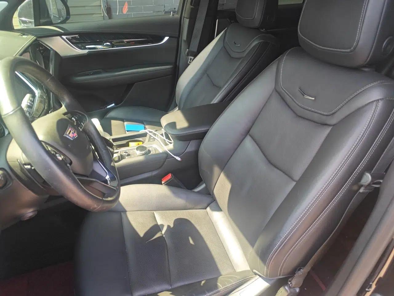 Cadillac XT6 2021 28T Six-Seater Four-Wheel-Drive Luxury Version — миниатюра 16