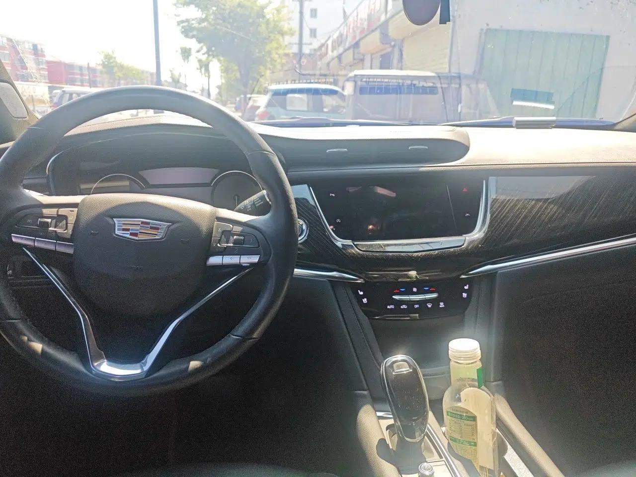 Cadillac XT6 2021 28T Six-Seater Four-Wheel-Drive Luxury Version — миниатюра 10