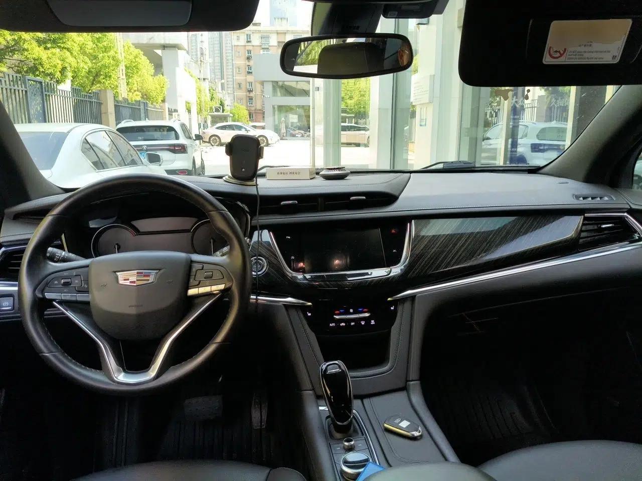 Cadillac XT6 2021 2.0T 6-Seater Two-Wheel Drive Luxury Version — миниатюра 10