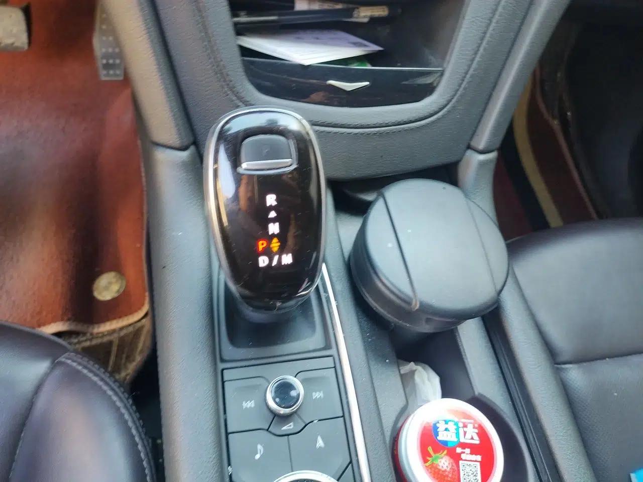 Cadillac XT6 2020 Revised Version 28T Six-Seater Luxury Edition — миниатюра 15
