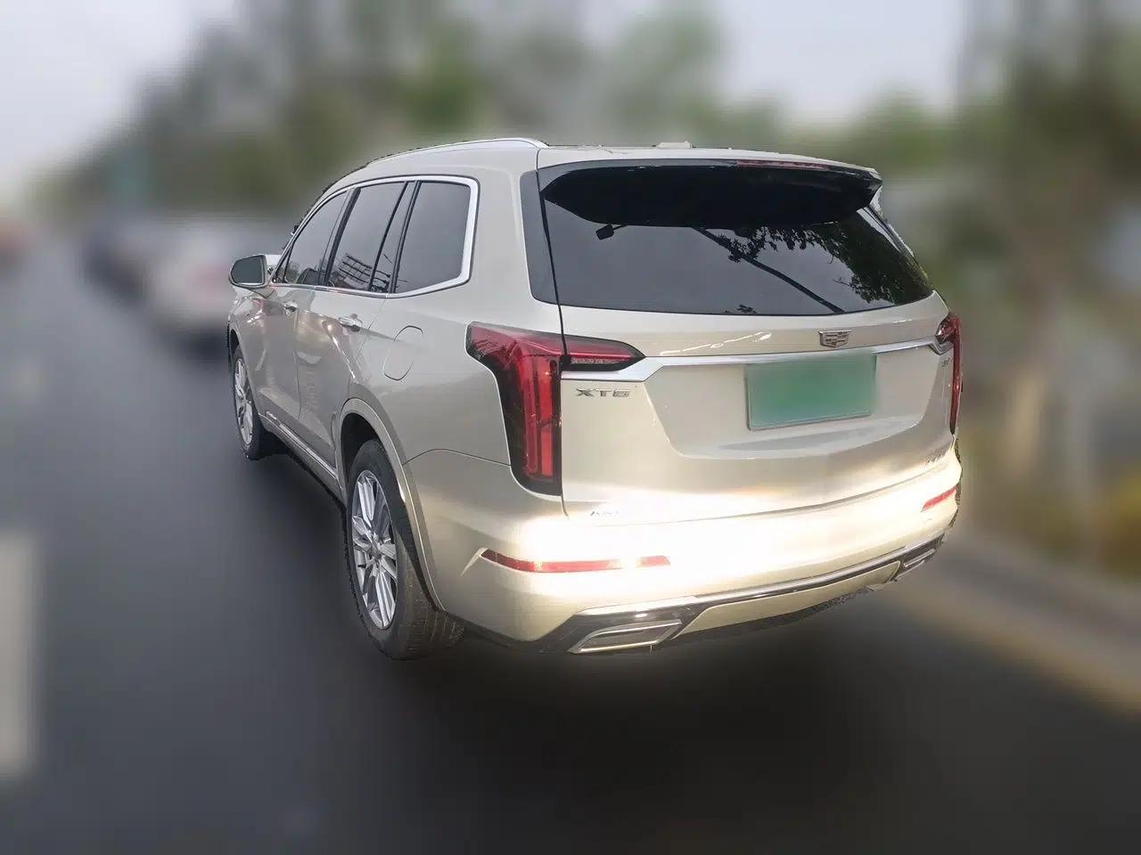 Cadillac XT6 2022 2.0T 7-Seater Four-Wheel Drive Luxury Version — миниатюра 4