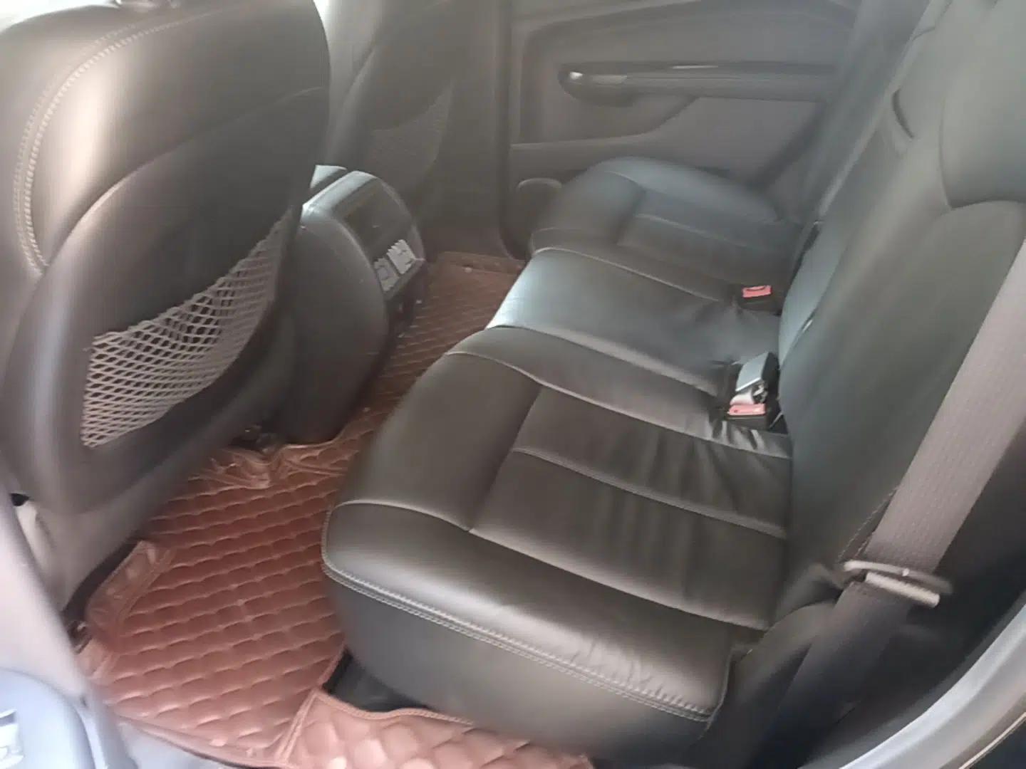 Cadillac SRX 2015 3.0L Comfort Version — миниатюра 19