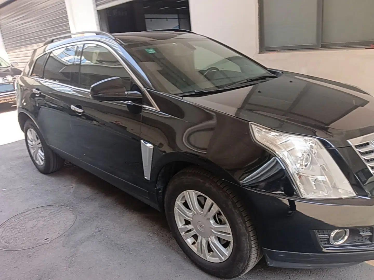 Cadillac SRX 2015 3.0L Comfort Version — миниатюра 6