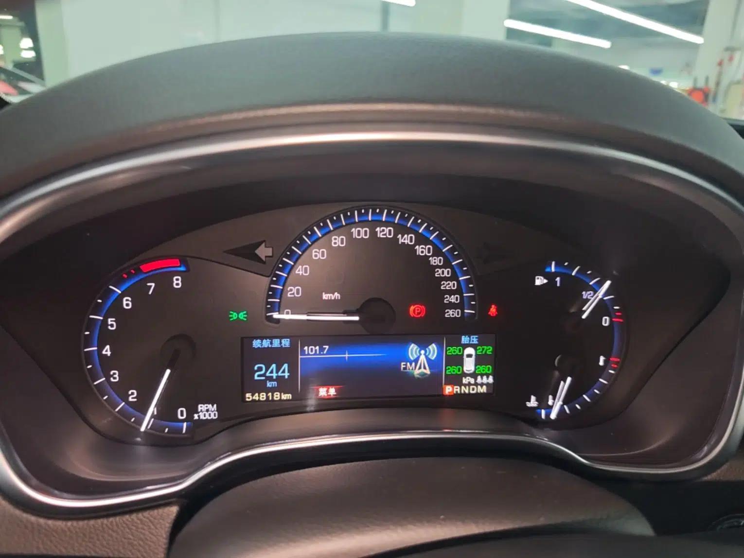 Cadillac SRX 2015 3.0L Comfort Version — миниатюра 14