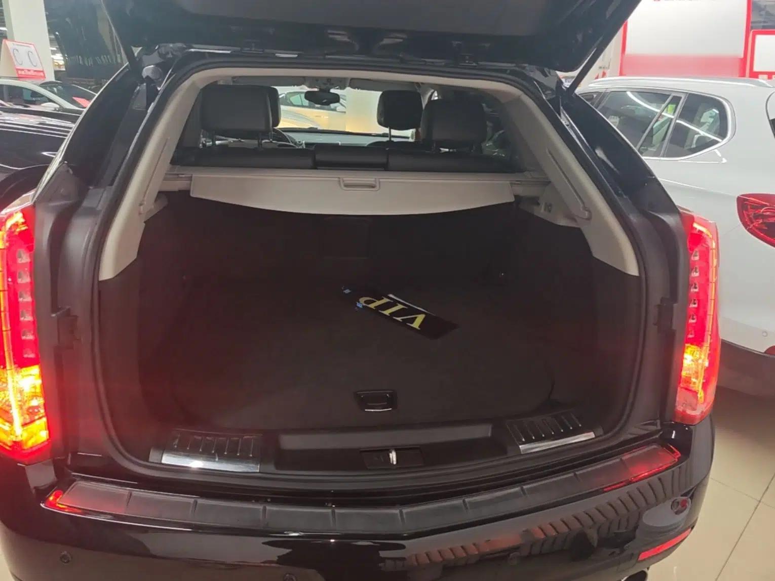 Cadillac SRX 2015 3.0L Comfort Version — миниатюра 21