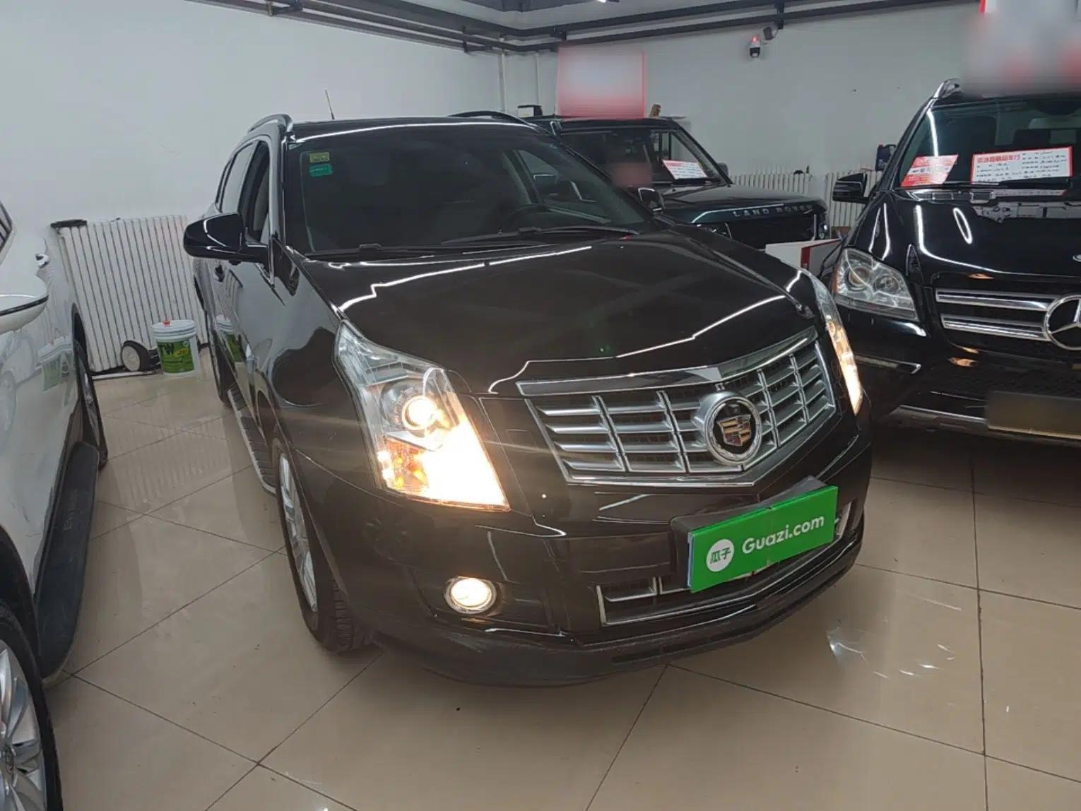 Cadillac SRX 2015 3.0L Comfort Version — миниатюра 6