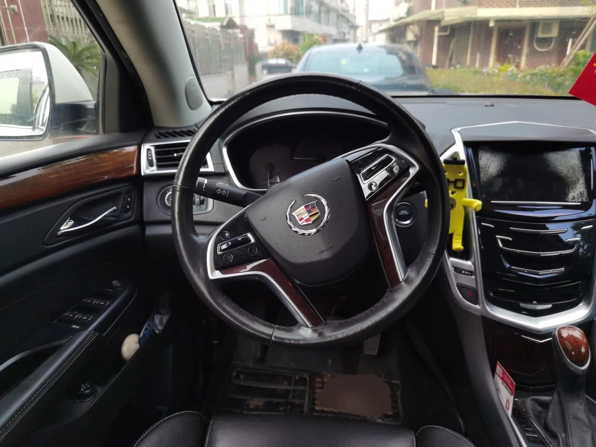 Cadillac SRX 2014 3.0L Elite Model — миниатюра 11