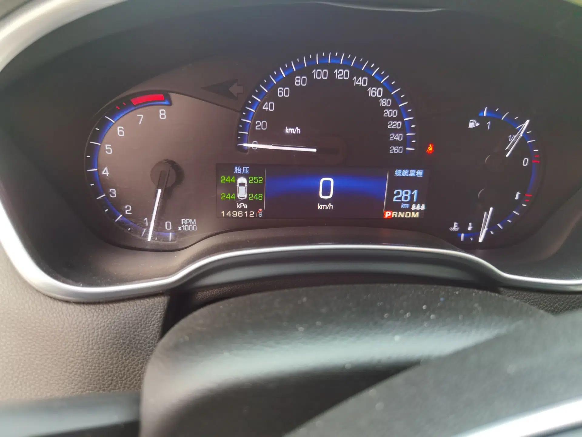 Cadillac SRX 2014 3.0L Elite Model — миниатюра 13