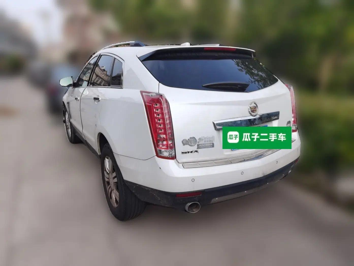 Cadillac SRX 2014 3.0L Elite Model — миниатюра 4