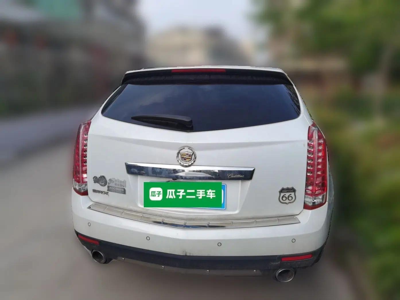 Cadillac SRX 2014 3.0L Elite Model — миниатюра 5