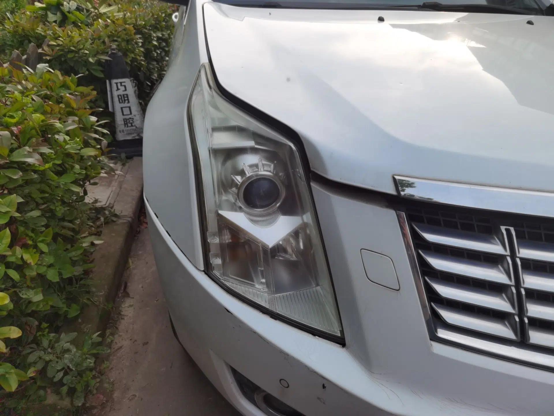 Cadillac SRX 2014 3.0L Elite Model — миниатюра 7