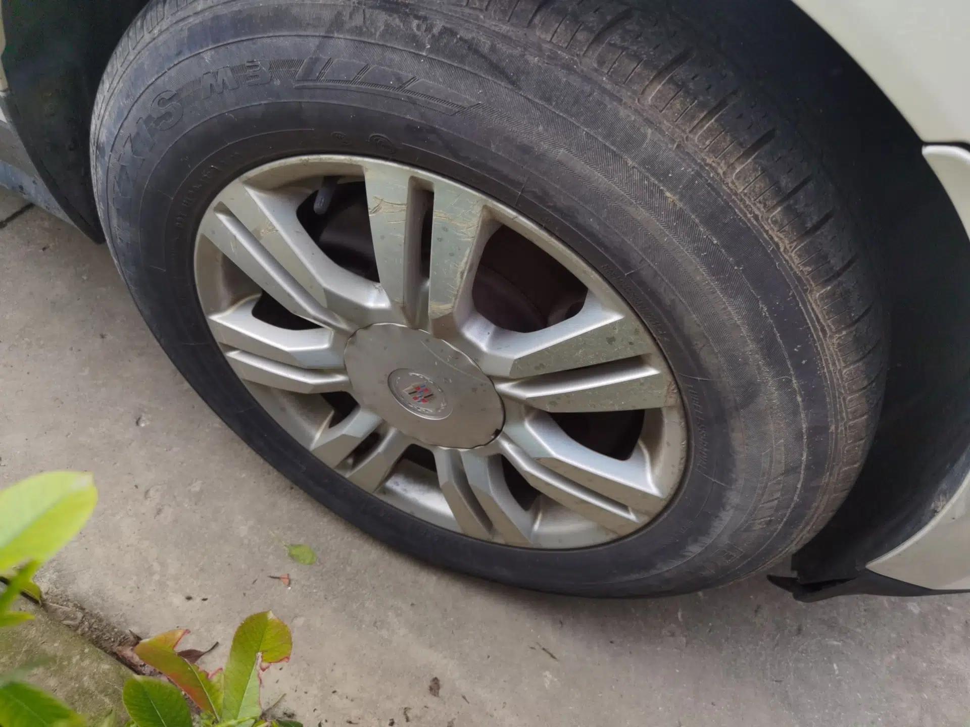 Cadillac SRX 2014 3.0L Elite Model — миниатюра 8