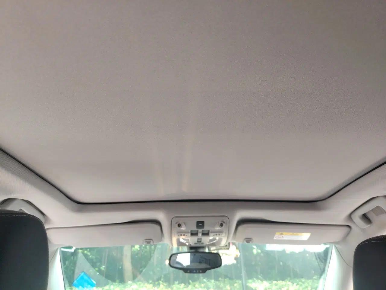 Cadillac SRX 2015 3.0L Elite Model — миниатюра 19