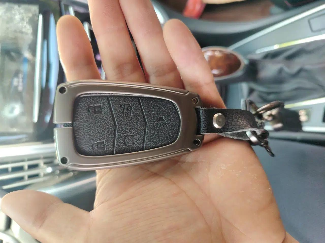 Cadillac SRX 2015 3.0L Elite Model — миниатюра 9