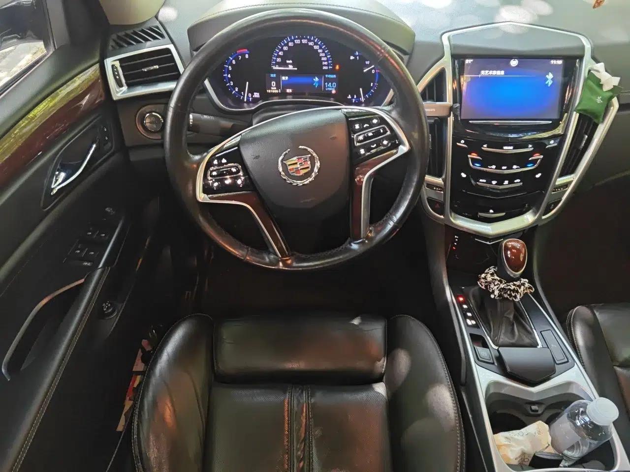 Cadillac SRX 2013 3.0L Elite Model — миниатюра 11
