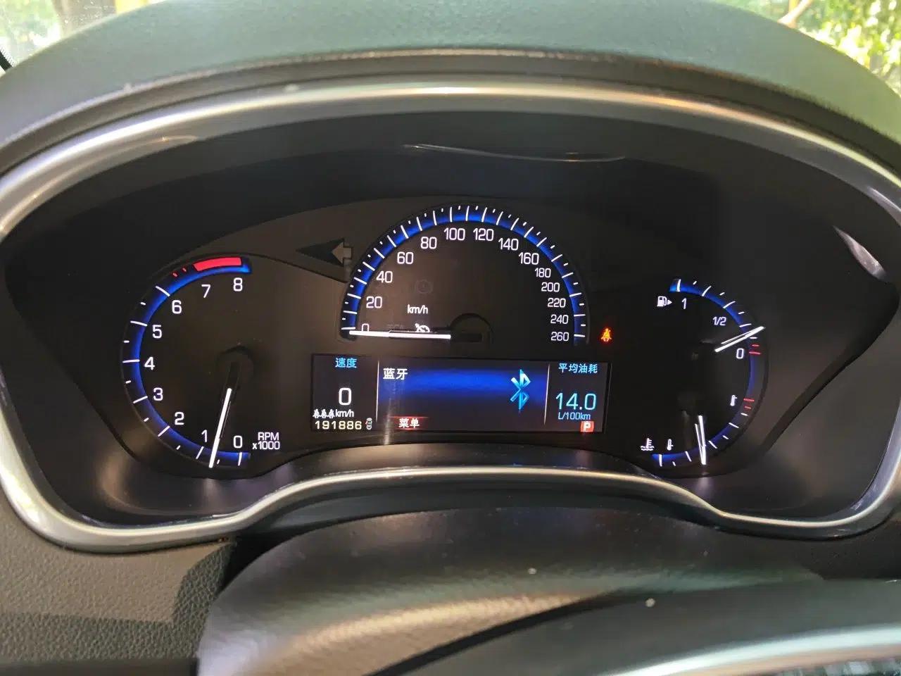 Cadillac SRX 2013 3.0L Elite Model — миниатюра 12