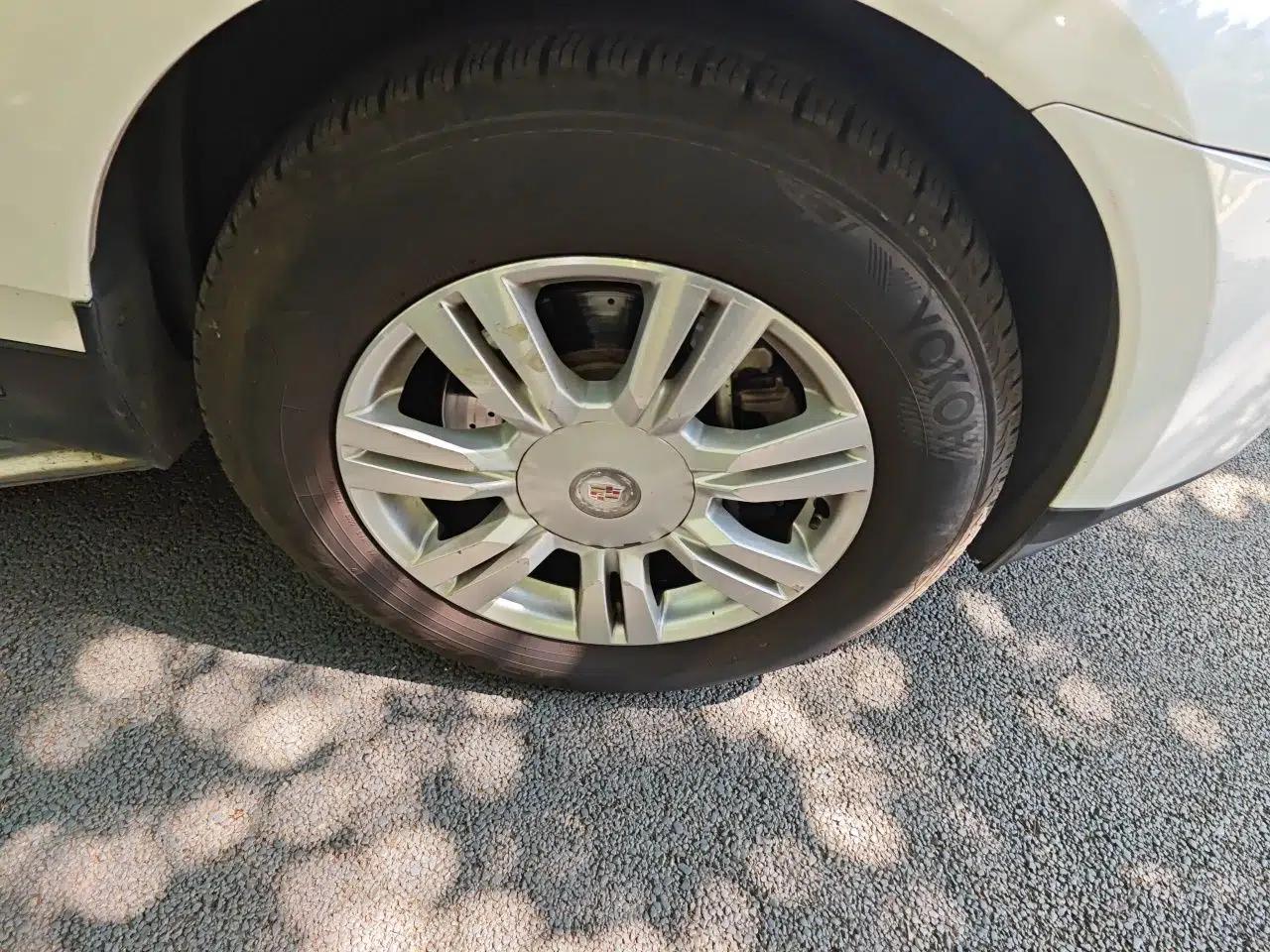 Cadillac SRX 2013 3.0L Elite Model — миниатюра 8