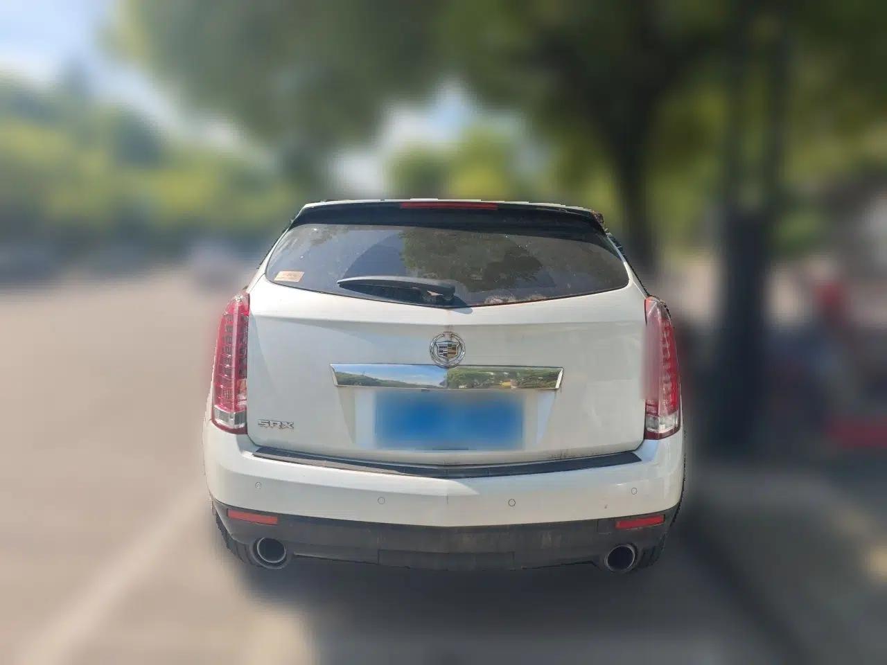 Cadillac SRX 2013 3.0L Elite Model — миниатюра 5
