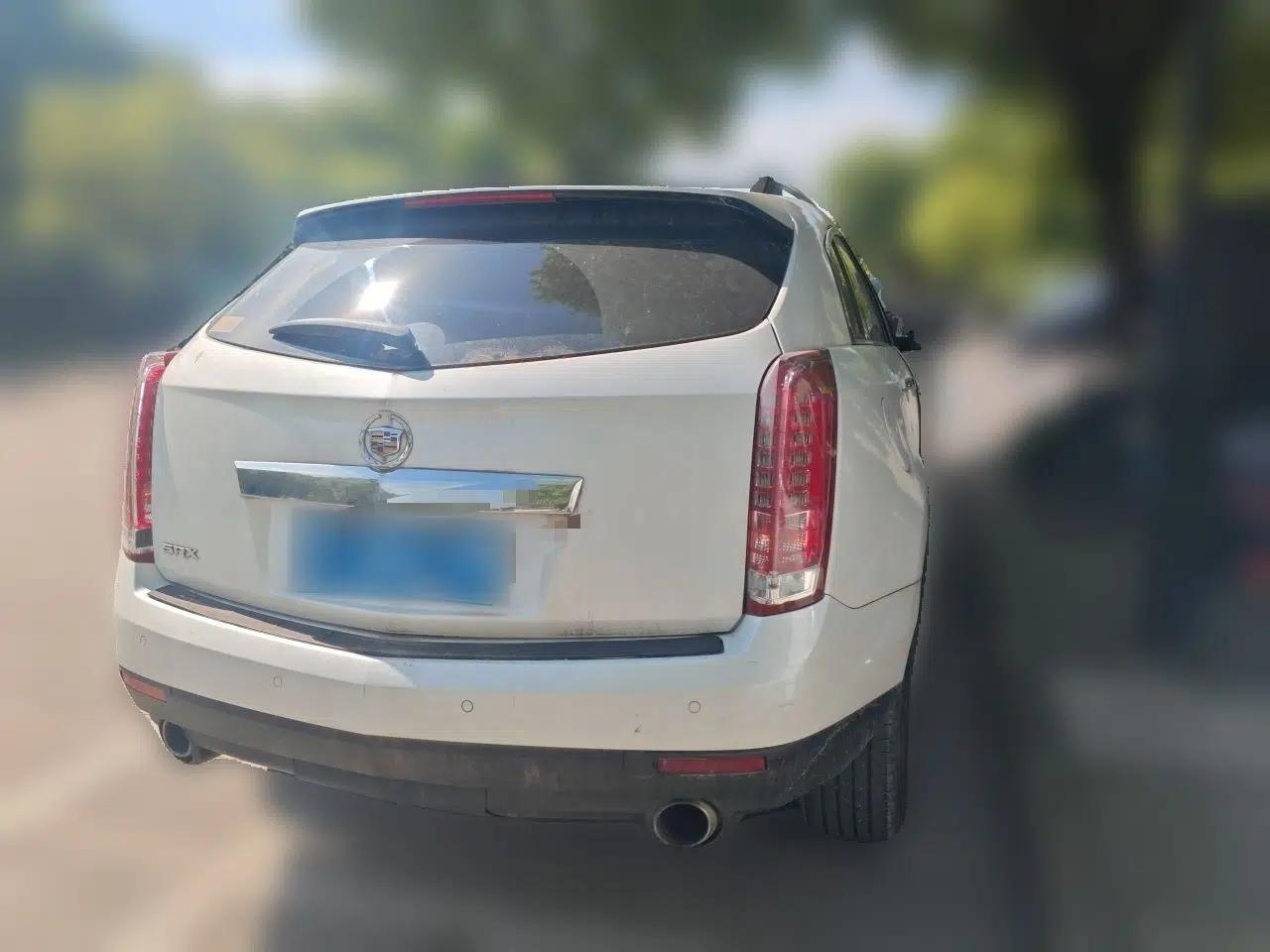 Cadillac SRX 2013 3.0L Elite Model — миниатюра 6