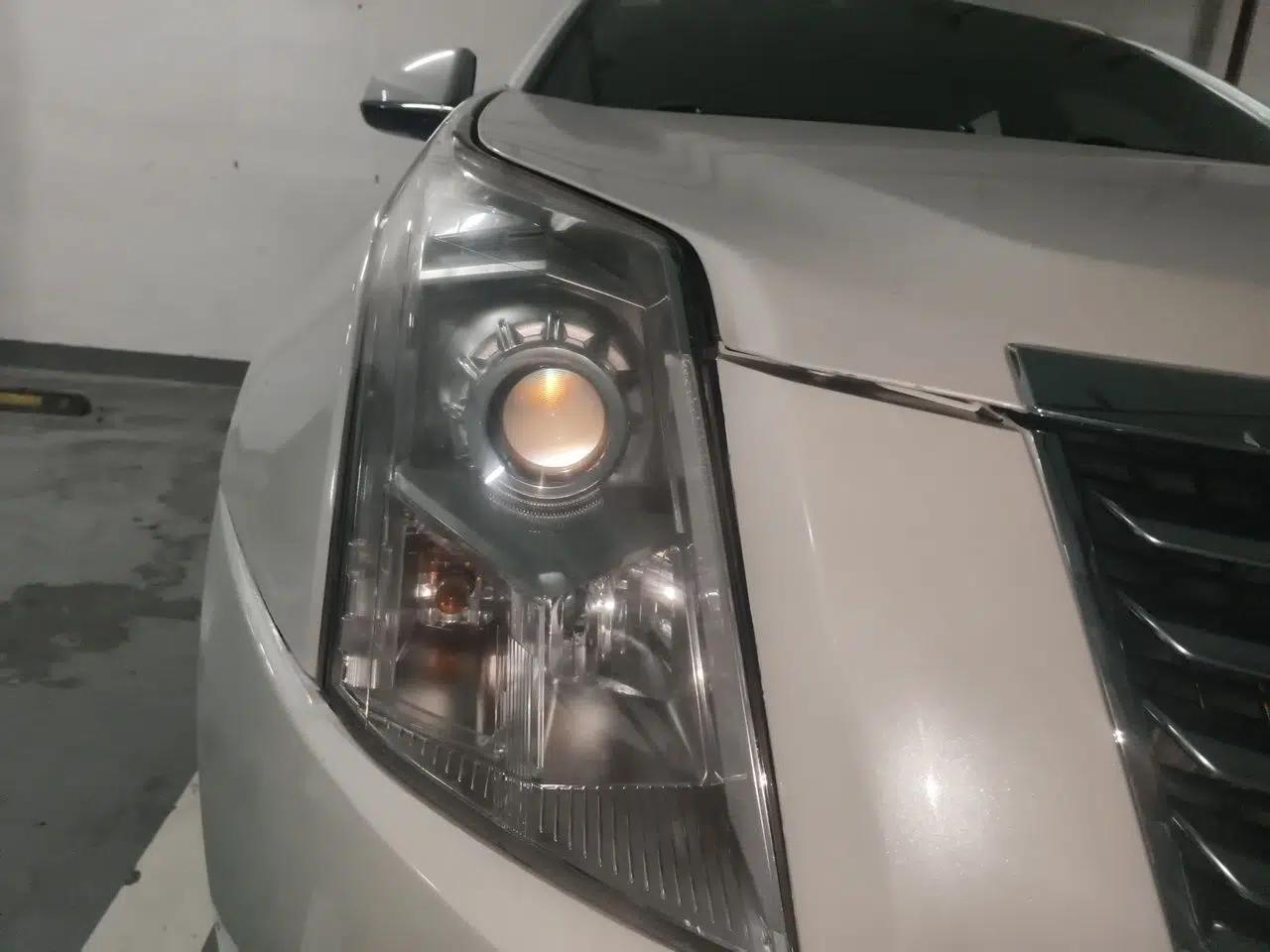 Cadillac SRX 2015 3.0L Elite Model — миниатюра 7