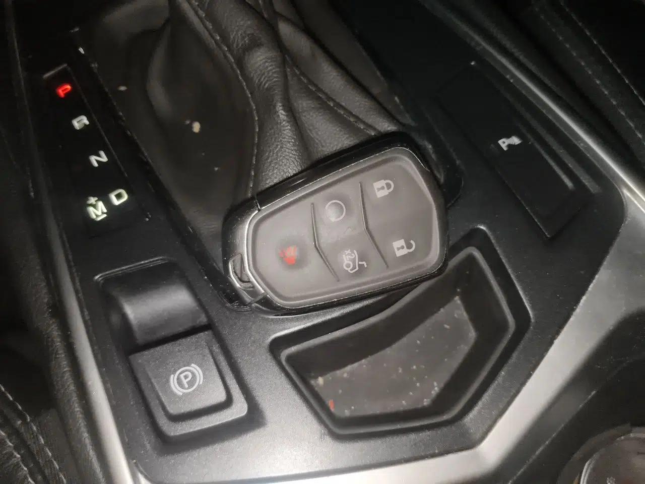 Cadillac SRX 2015 3.0L Elite Model — миниатюра 9