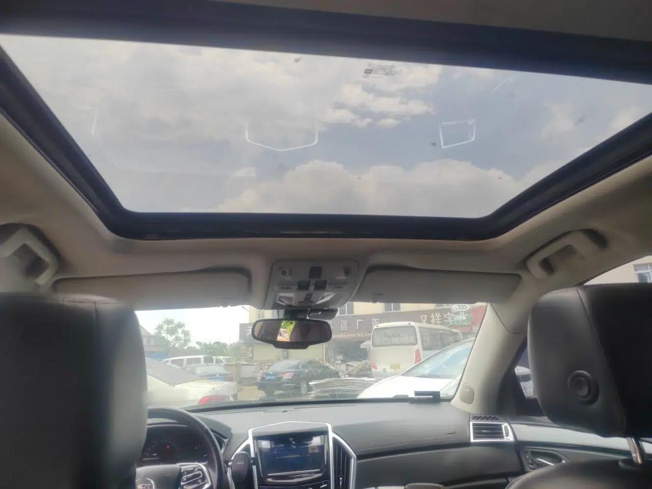 Cadillac SRX 2014 3.0L Comfort Model — миниатюра 19